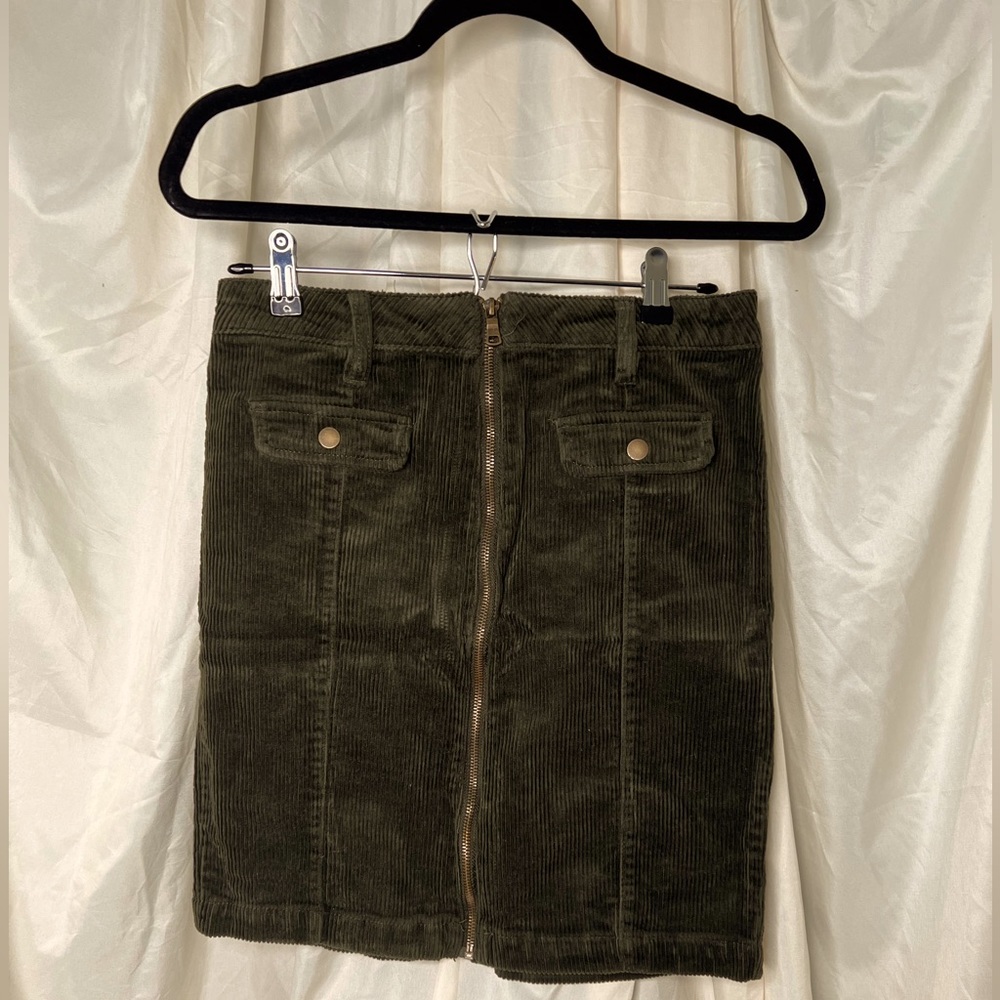 Green fall skirt